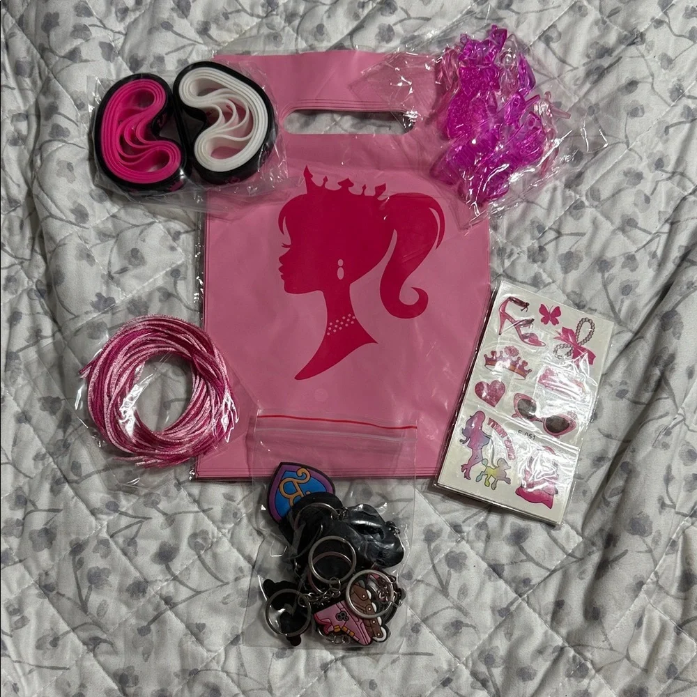 Pink Barbie-Themed Party Favor Set